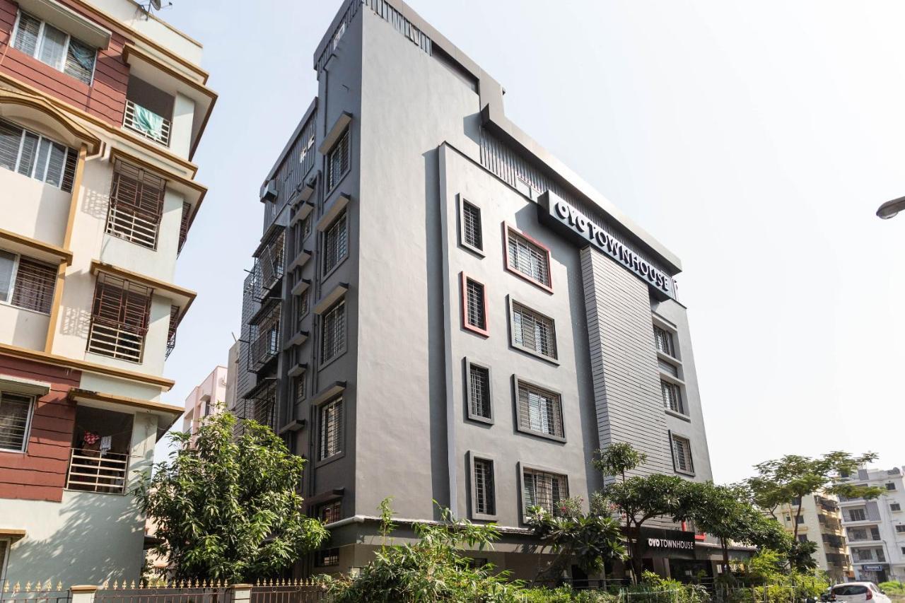 Oyo Townhouse 209 Habitat New Town Hotel Kolkata Exterior photo